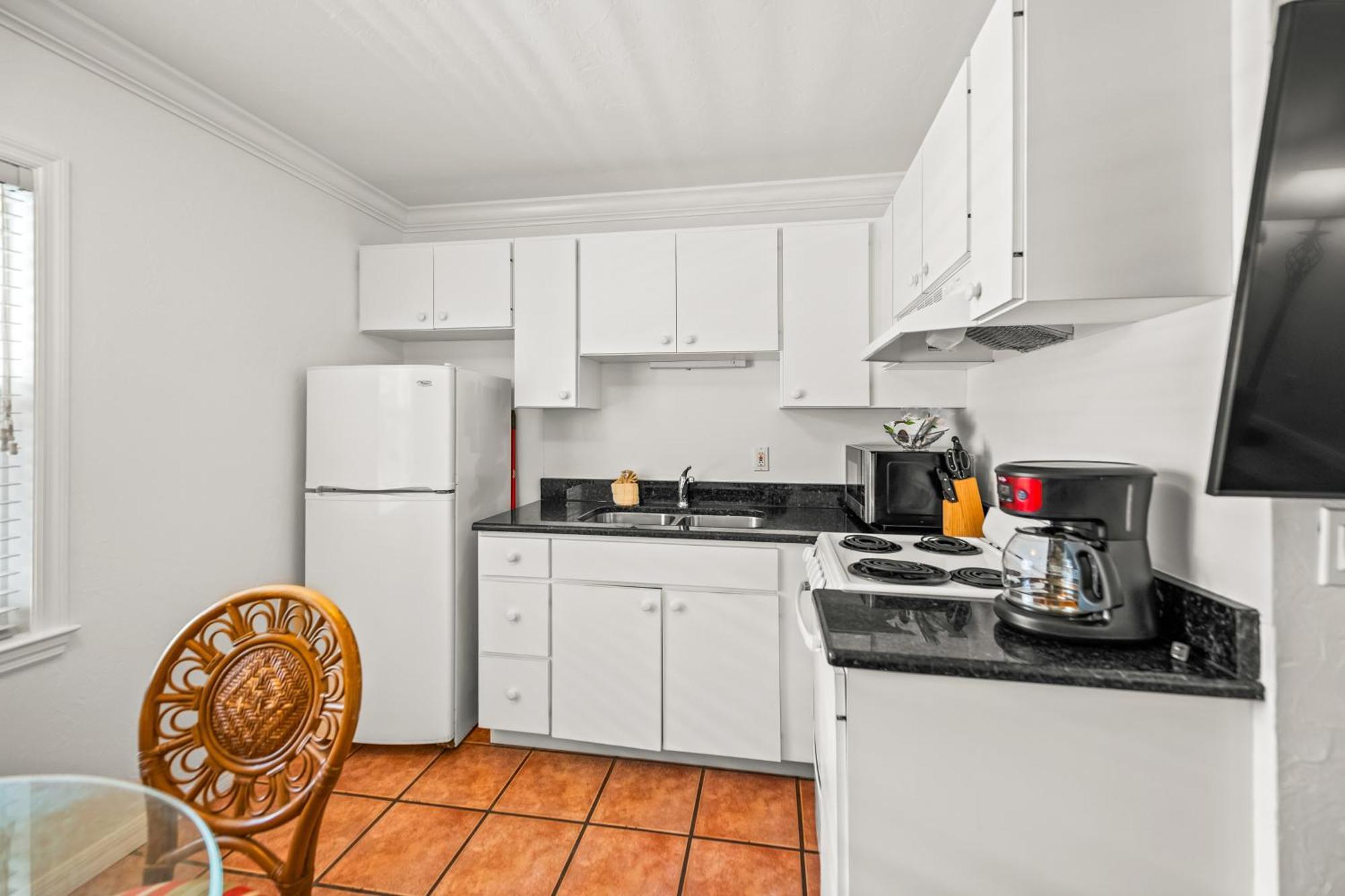 Tropic Isle At Anna Maria Island Inn Bradenton Beach Exterior foto